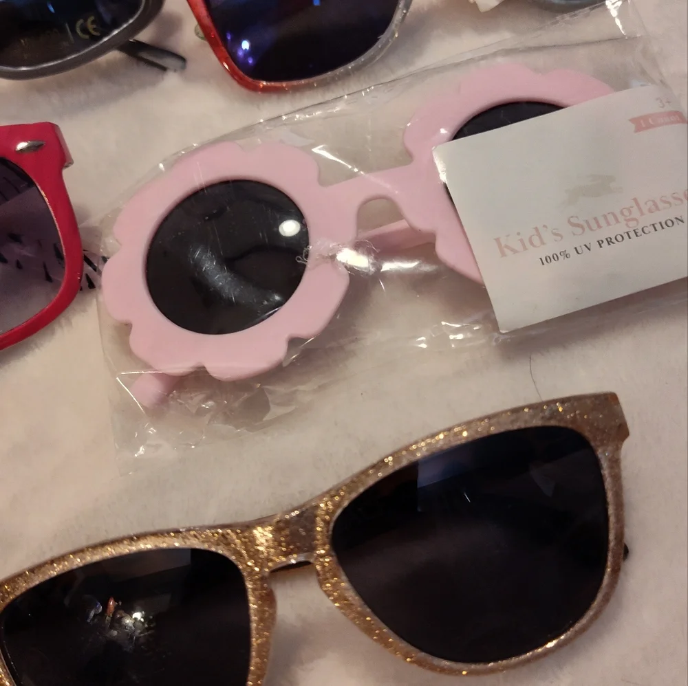 NWT! HUGE BUNDLE Of Kids/Teens Sunglasses (17prs)